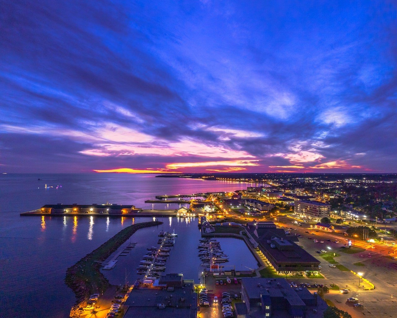 Haven van Prince Edward Island in de avond