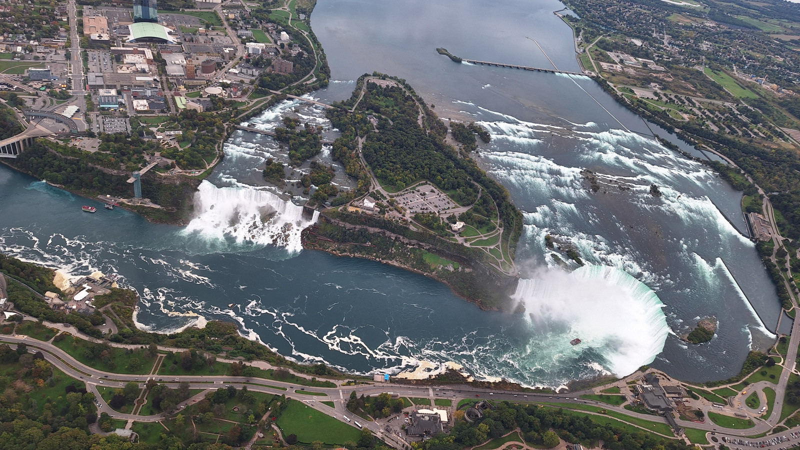 Niagara Falls vanuit een helicopter