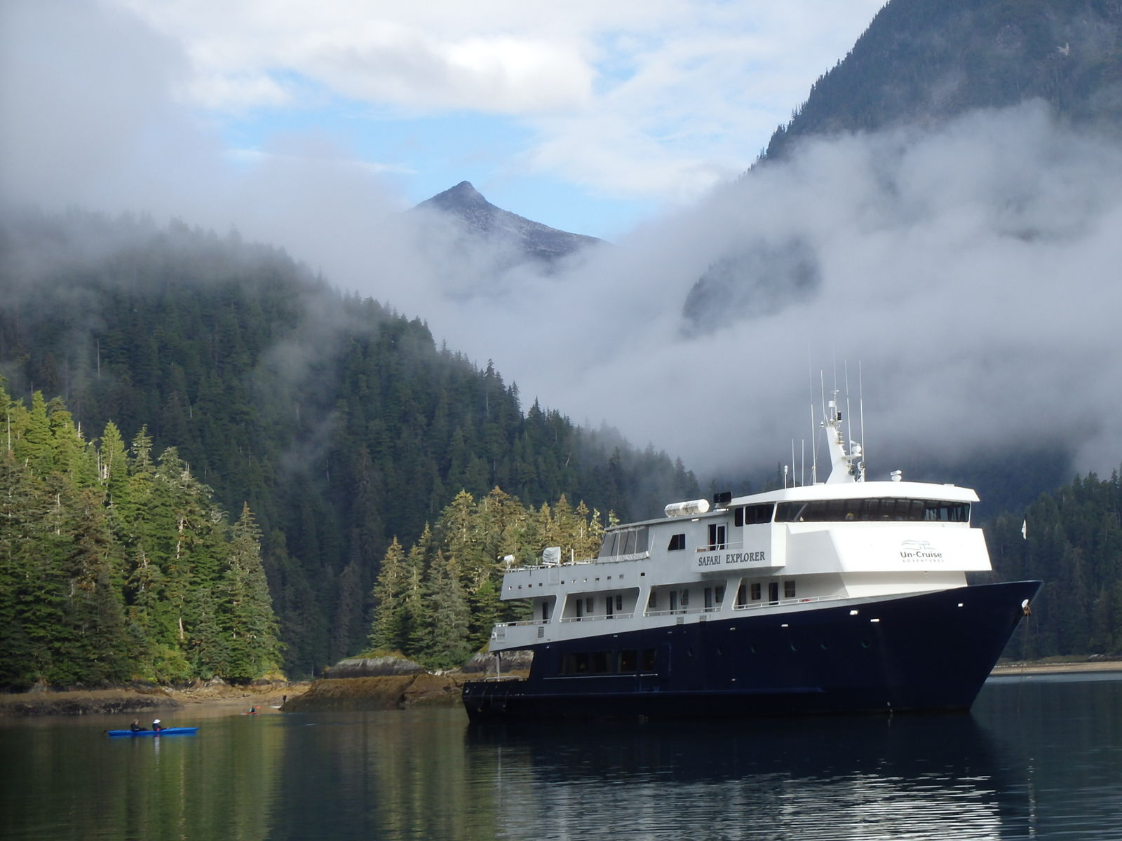 Safari Explorer cruiseschip