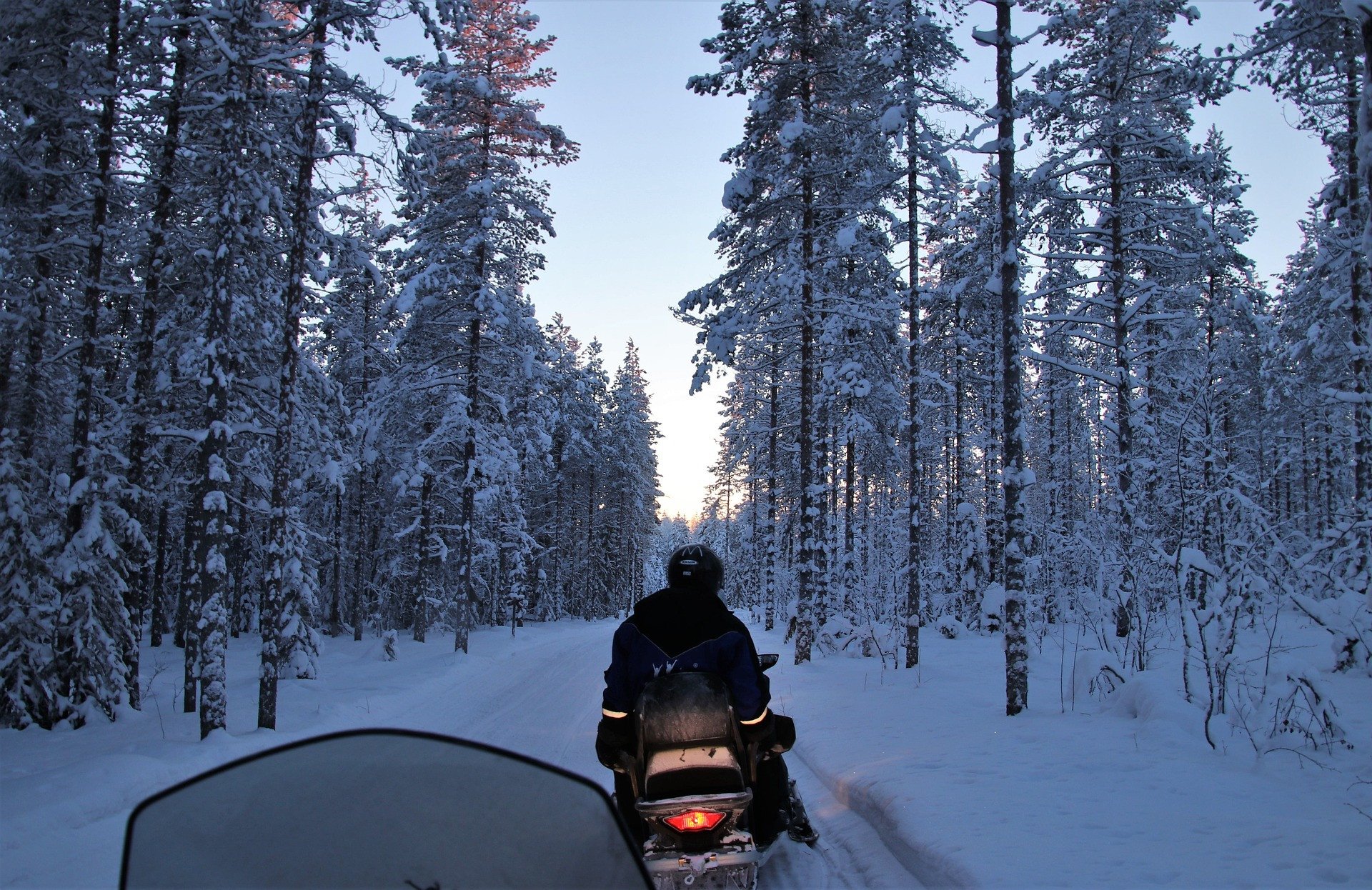 Sneeuwscooter Lapland