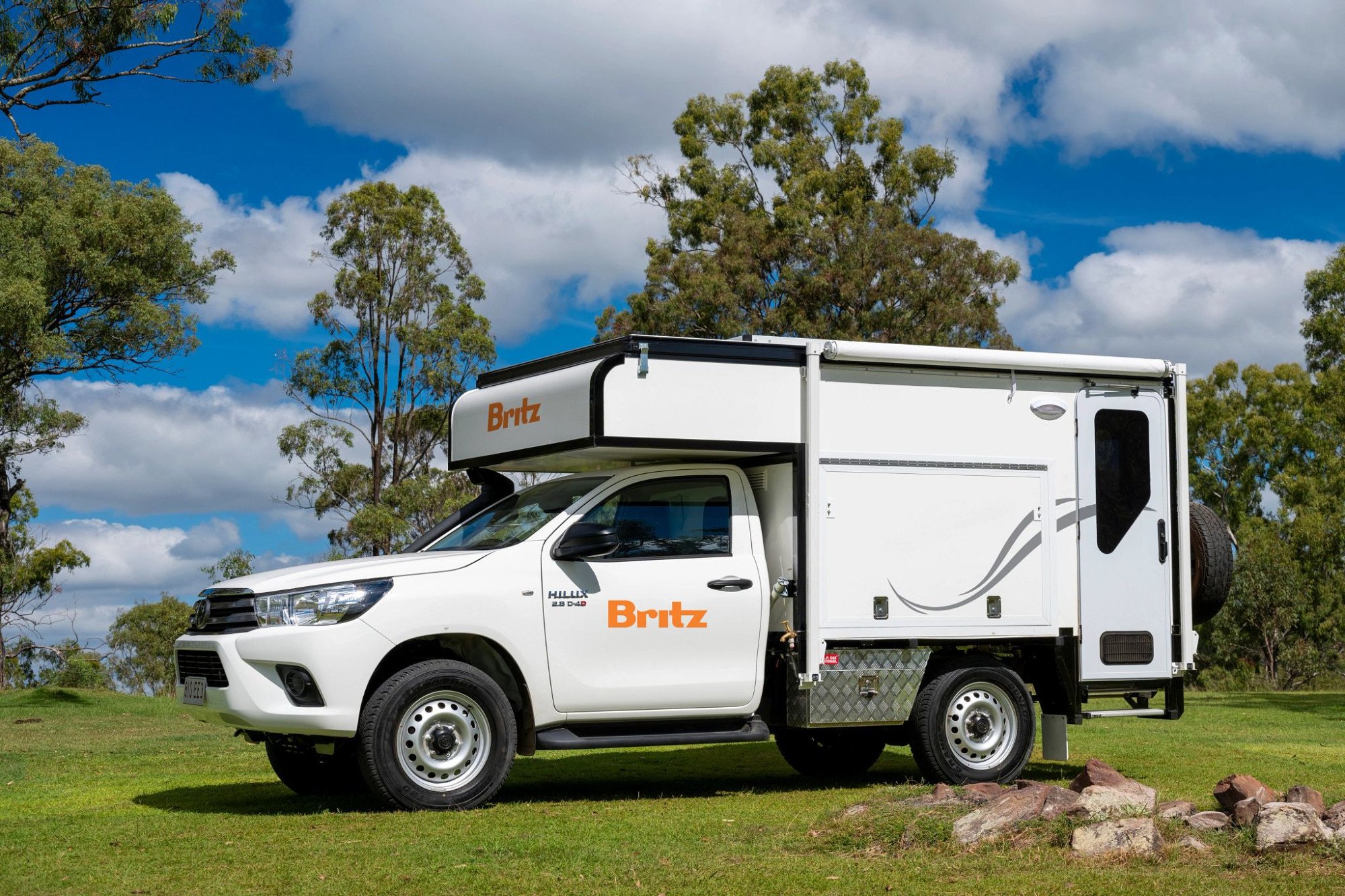 Britz AU Maverick 4WD Sleep inside camper in landschap