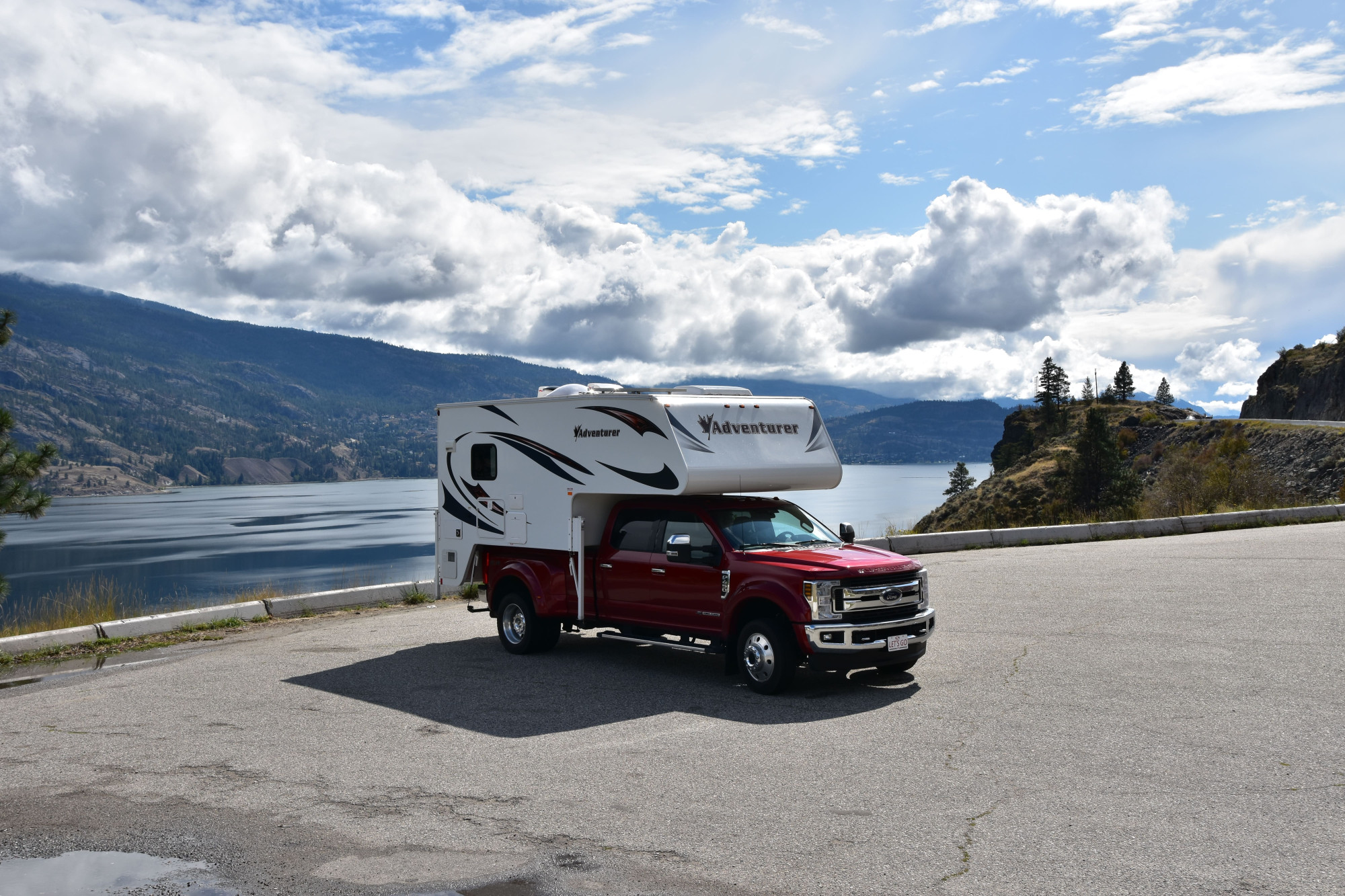 Fraserway CAN TC-B bij een meer