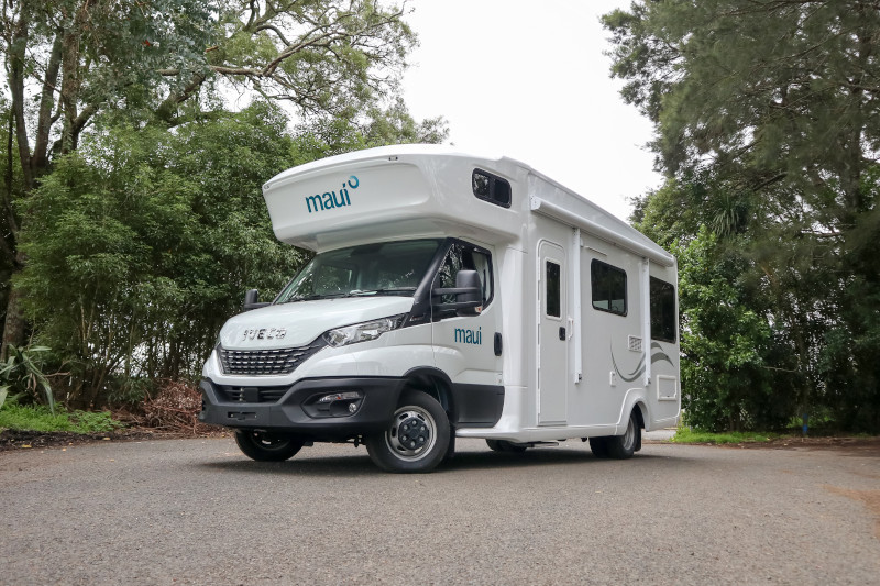 Maui NZ Beach op de weg