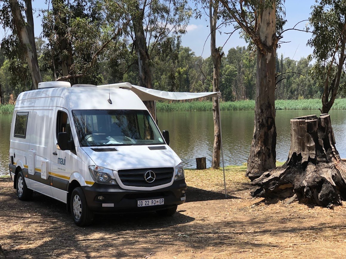 Camper Maui ZA M2B Mercedes Sprinter meer lake