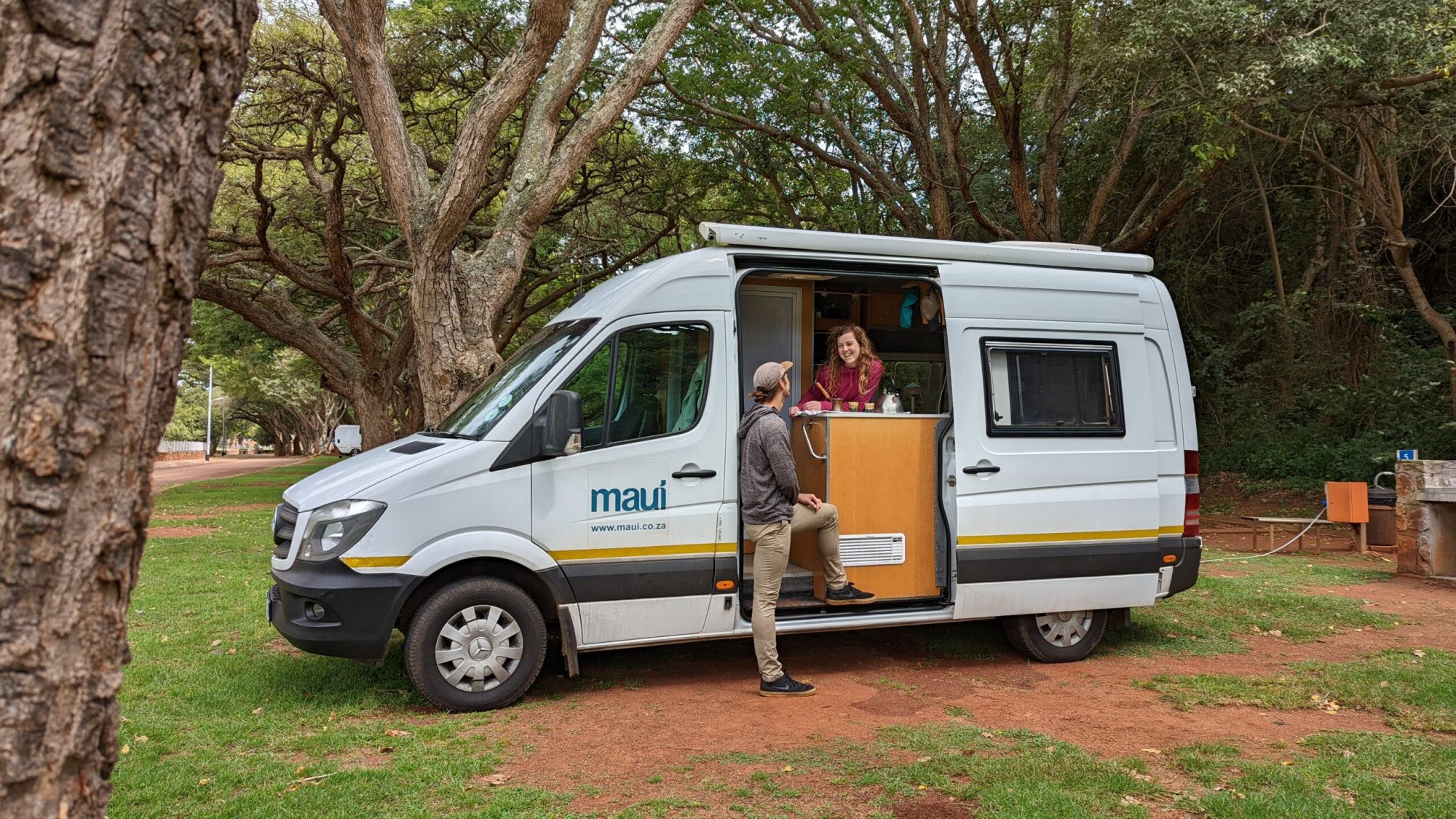 Camper Maui ZA M2B Mercedes Sprinter camping
