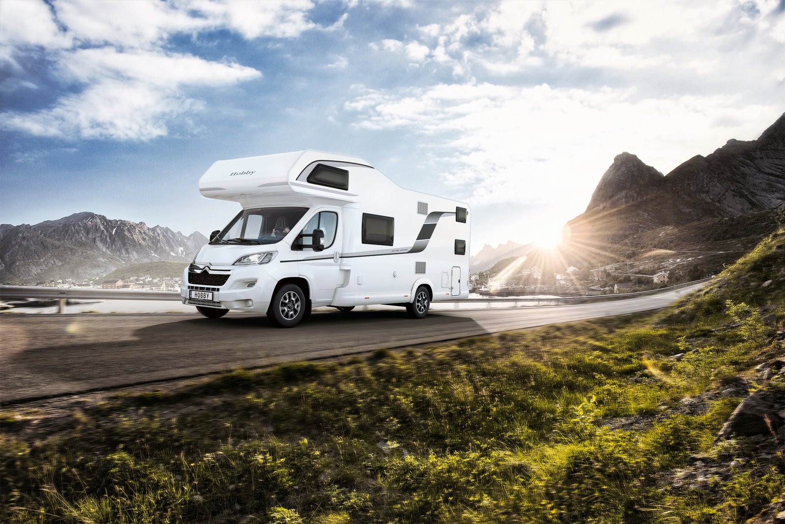 Touring Cars IJsland Large camper